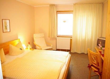 Landhotel Schaferhof Langenstein ภายนอก รูปภาพ