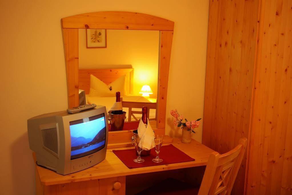 Landhotel Schaferhof Langenstein ภายนอก รูปภาพ